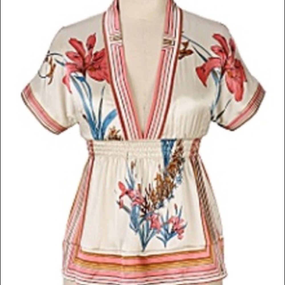 Yumi Kim silk floral v-neck kimono sleeve blouse